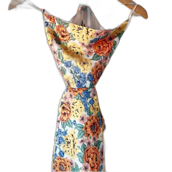 Hello Molly Sunlight Snaps Floral Midi Dress in Yellow Orange Flowers M NWOT - Picture 6 of 12